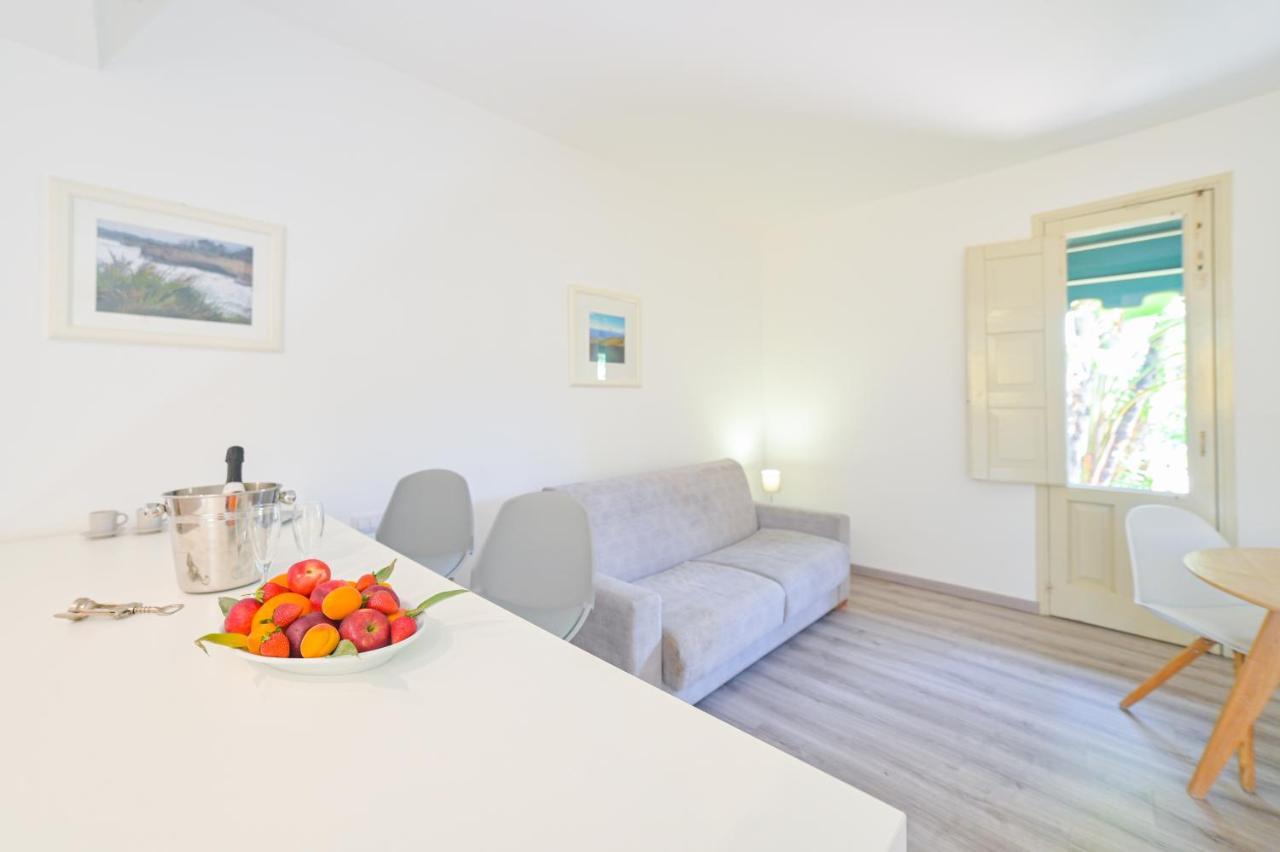 Hotel Baia Delle Sirene ตาออร์มินา ภายนอก รูปภาพ