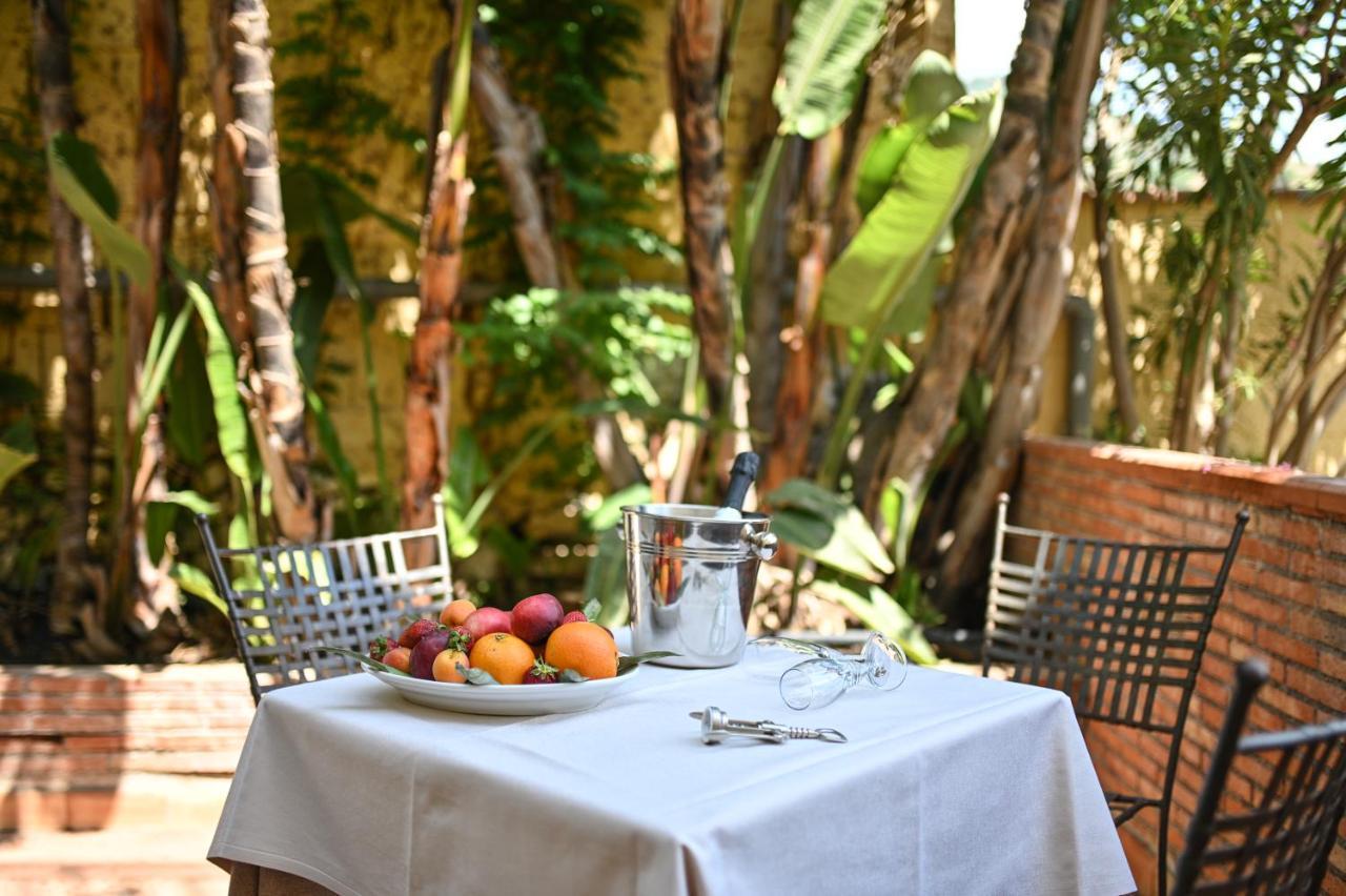Hotel Baia Delle Sirene ตาออร์มินา ภายนอก รูปภาพ