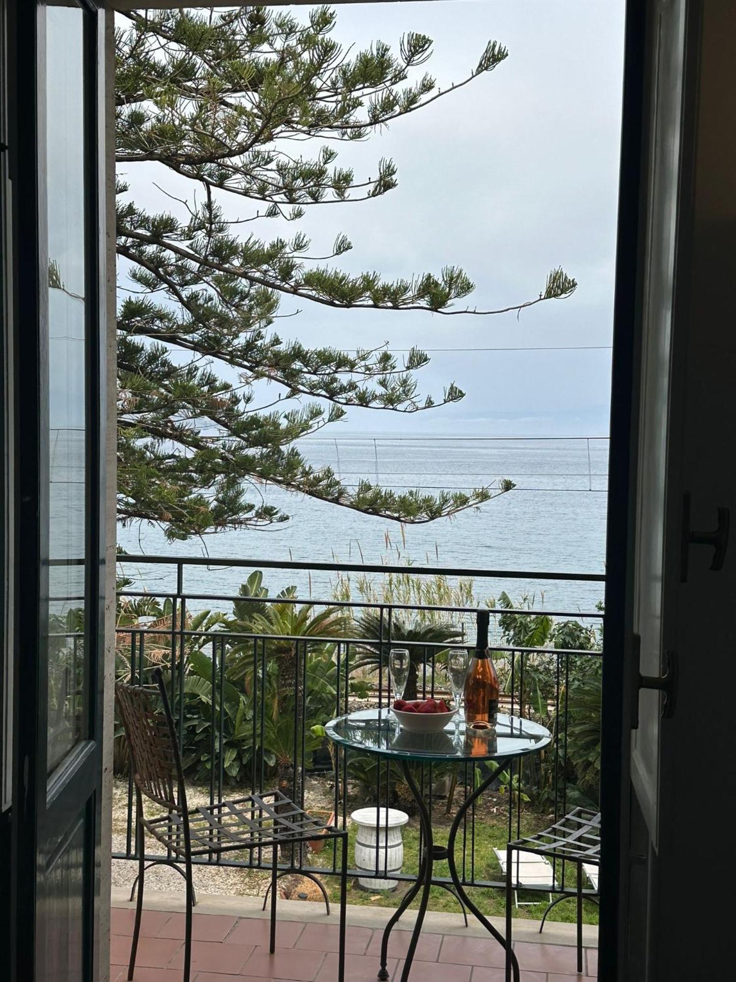 Hotel Baia Delle Sirene ตาออร์มินา ภายนอก รูปภาพ
