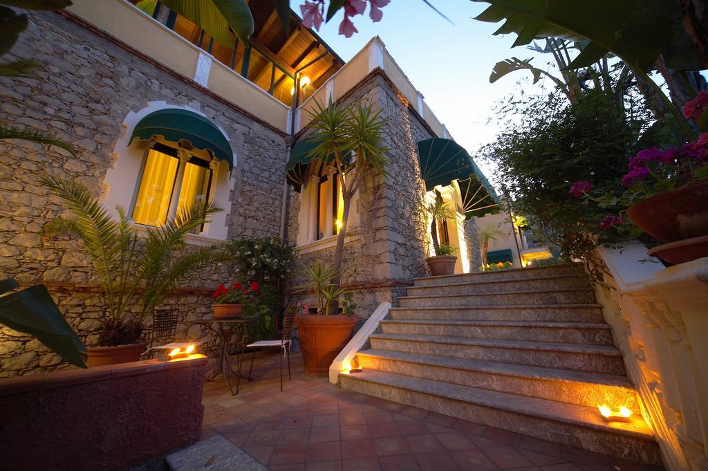 Hotel Baia Delle Sirene ตาออร์มินา ภายนอก รูปภาพ